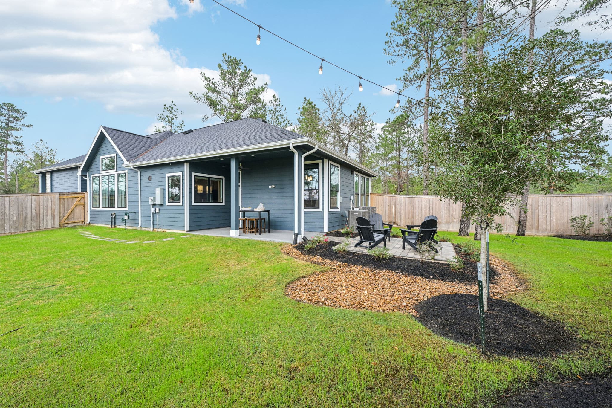 35-web-or-mls-26001-S-Outrider-Banks-Cir-S1001-035.jpg