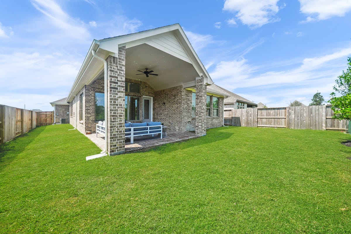 HOU-ChesmarHomes-Oakely-Meridiana-44-of-47.jpg
