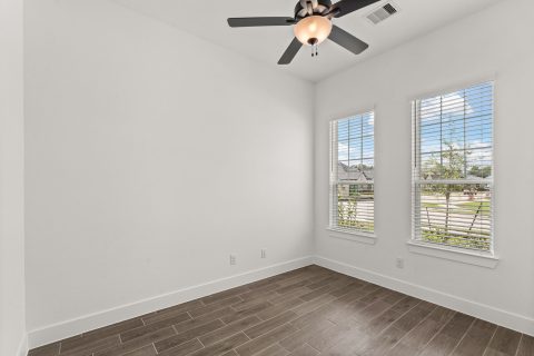 9-web-or-mls-MK302663-480x320.jpg