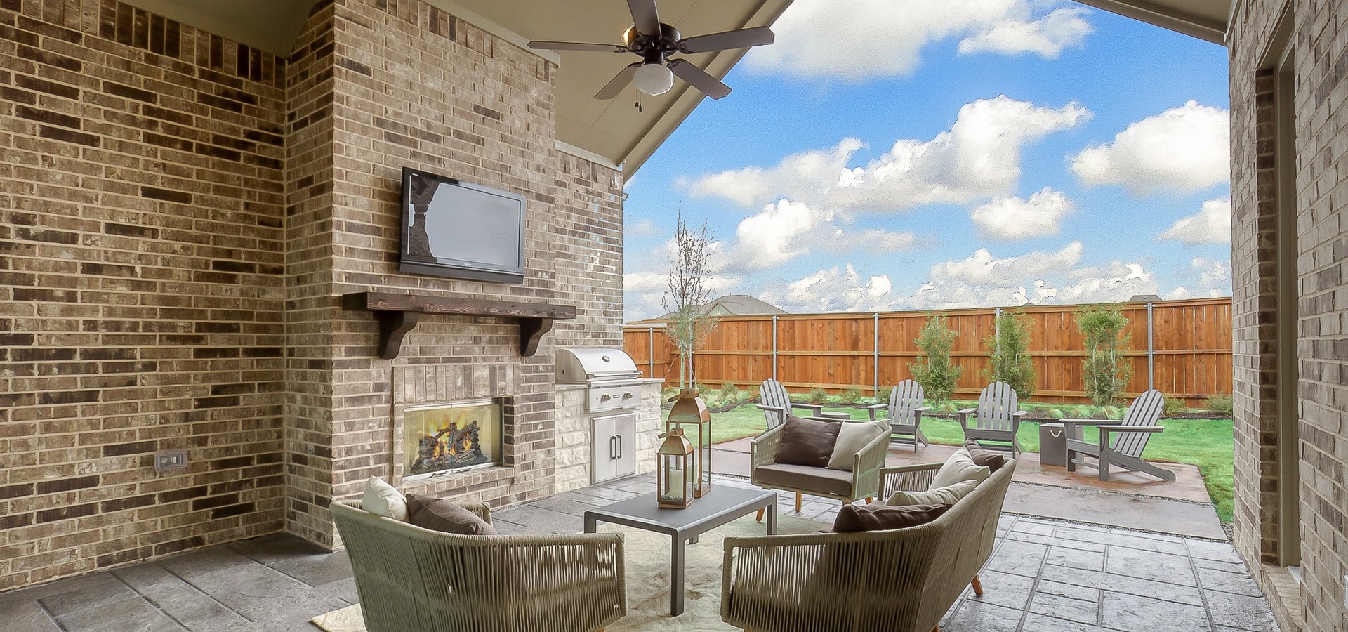 5-DFW-chesmarhomes-BROOKVILLE-modelhome.jpg