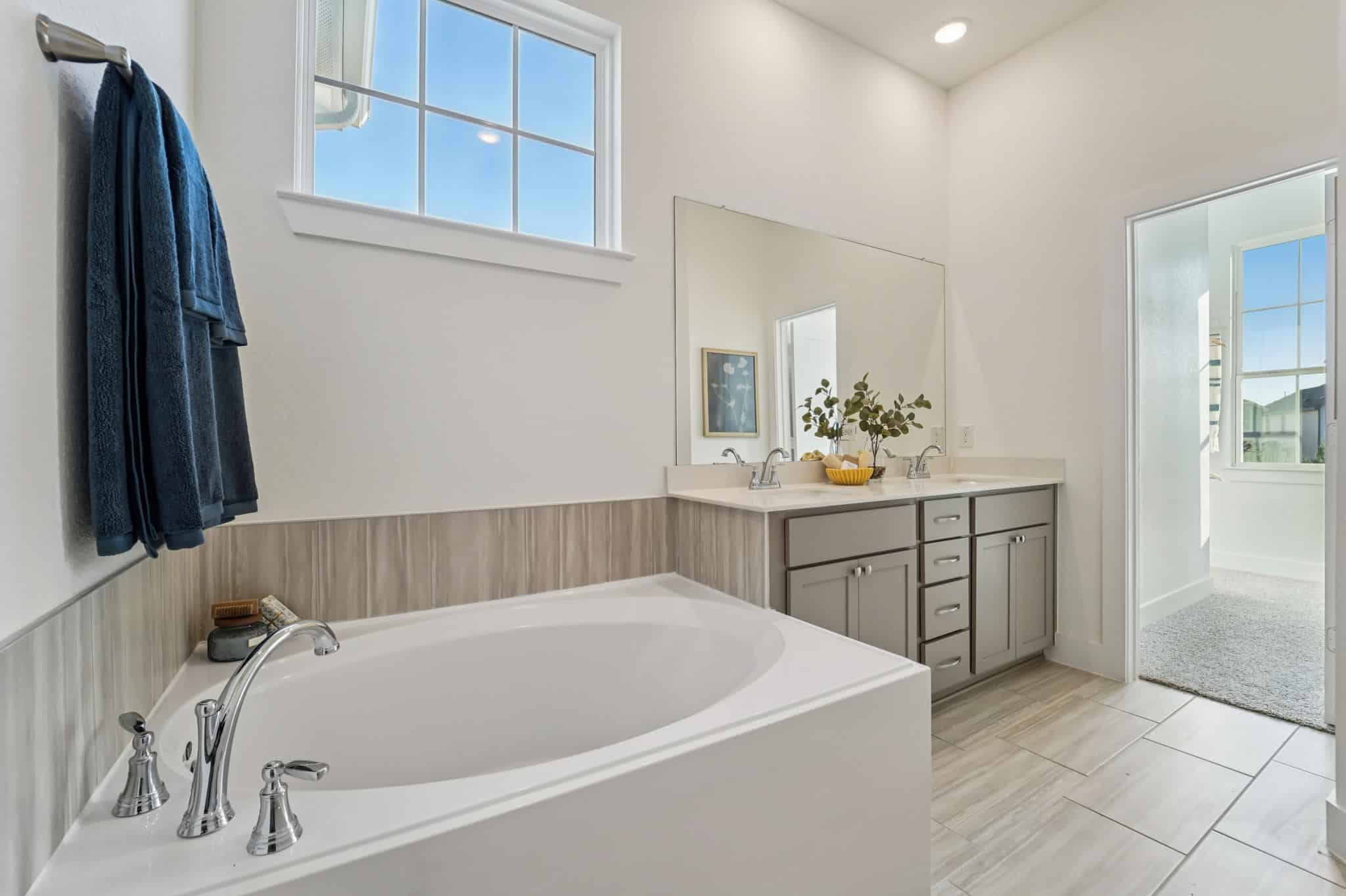 34-web-or-mls-12611-Grayson-County-Drive-S1112-034.jpg