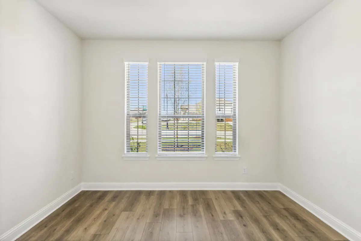 Cameron at 4316 Biddle Street, Midlothian, Texas: photo 3